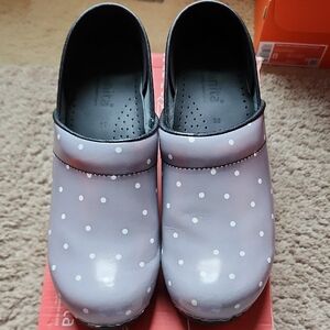 Sanita polka dot clogs